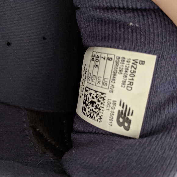 New Balance 501 in Navy Blue/Gold Chrome - Picture 4 of 6